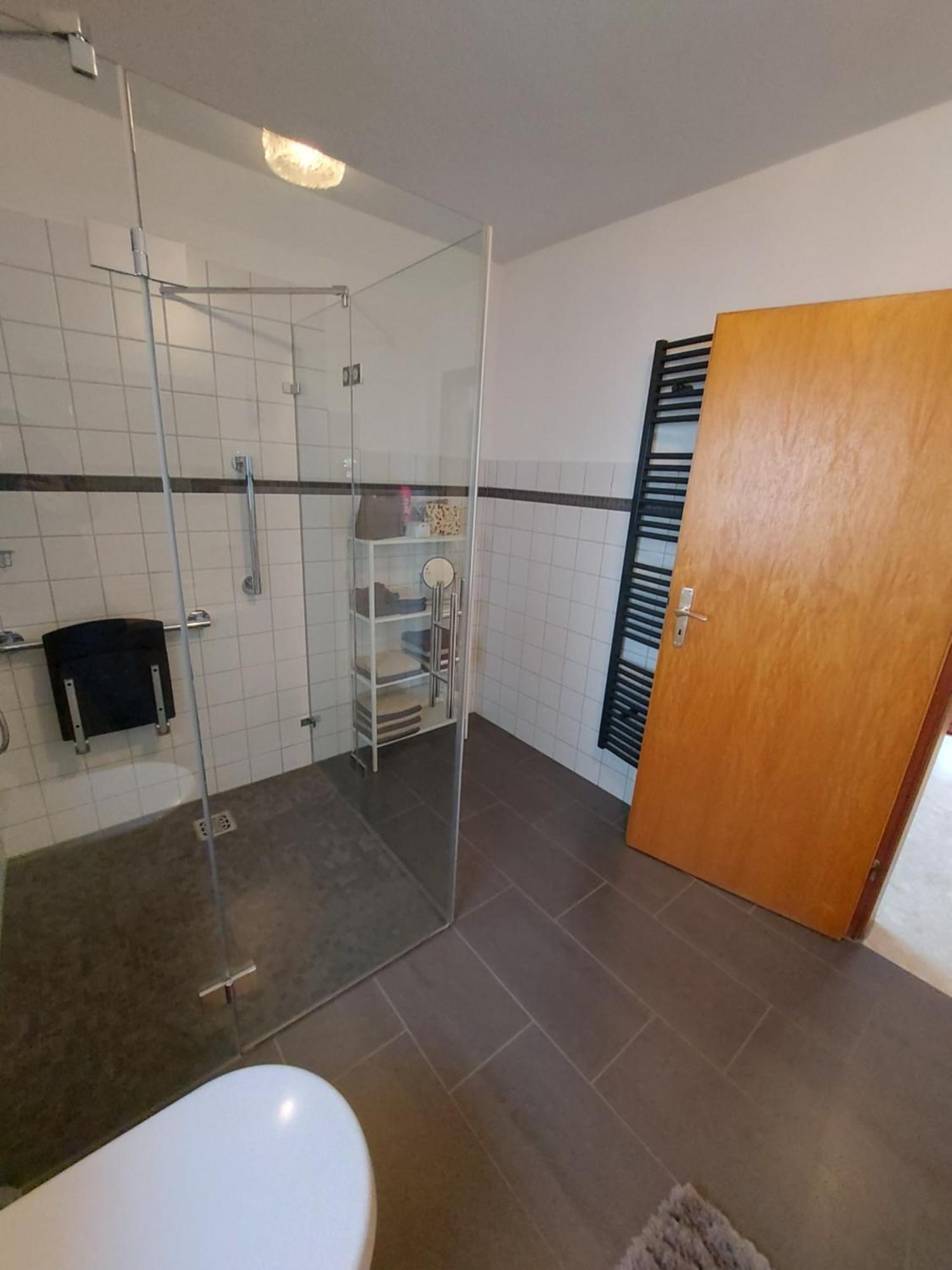 Ferienhaus Hescheld With Private Jacuzzi 헬렌탈 외부 사진
