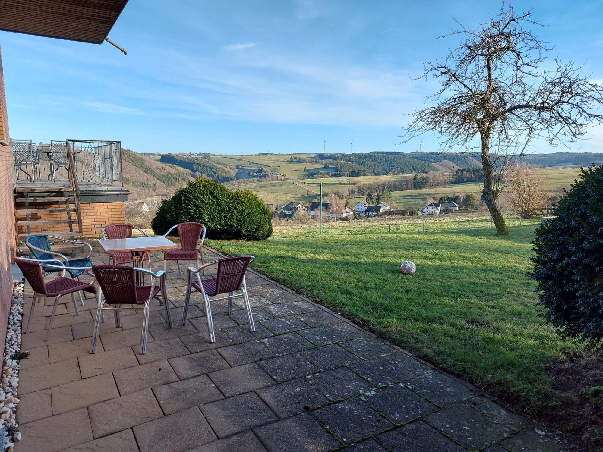 Ferienhaus Hescheld With Private Jacuzzi 헬렌탈 외부 사진