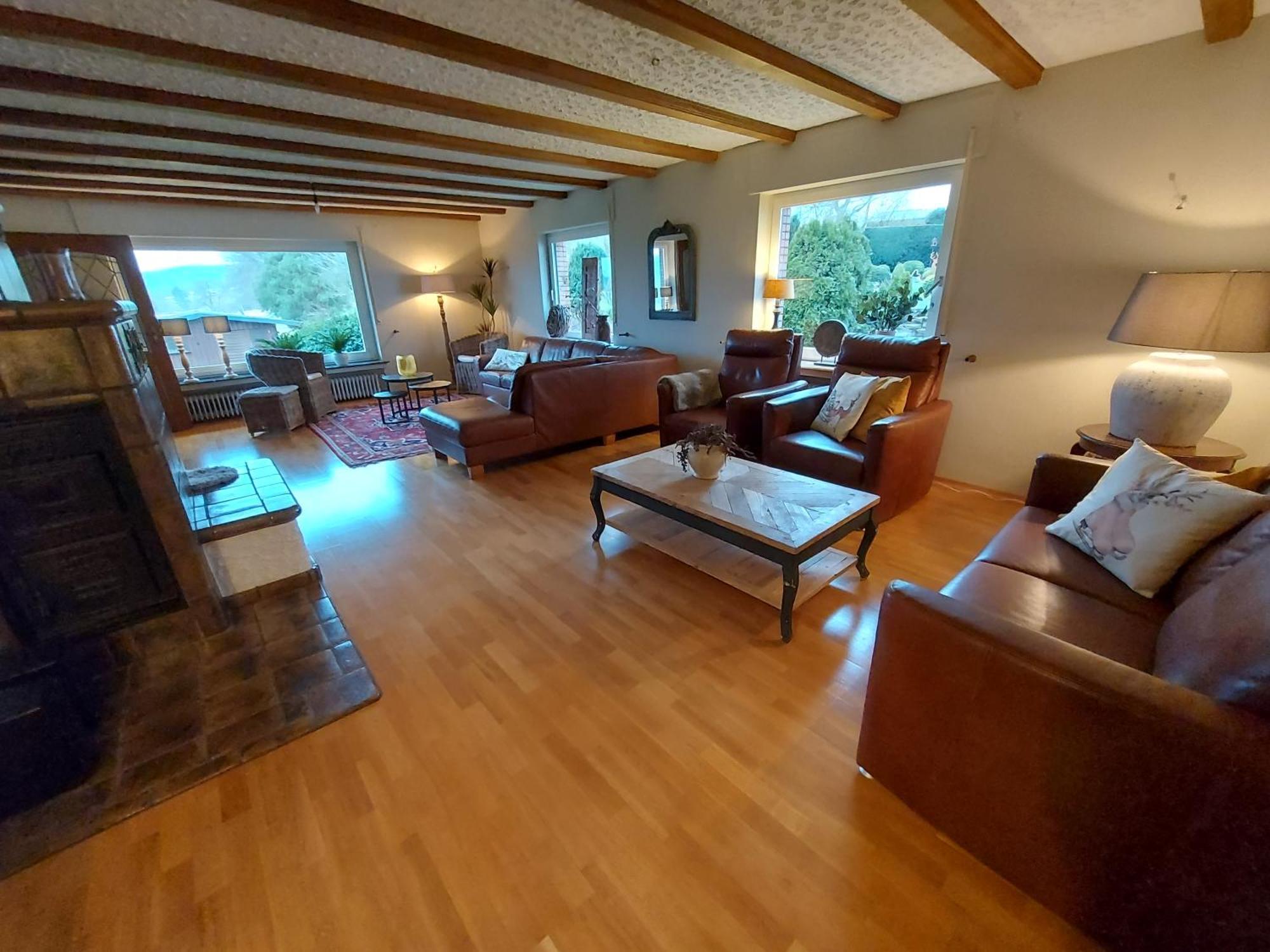 Ferienhaus Hescheld With Private Jacuzzi 헬렌탈 외부 사진