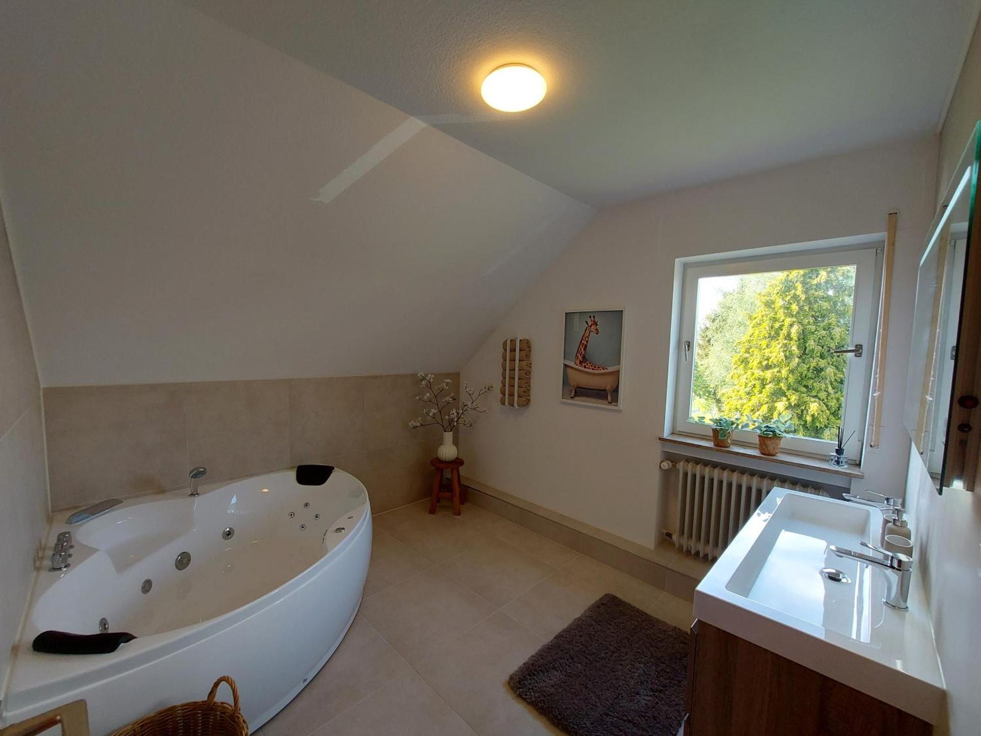 Ferienhaus Hescheld With Private Jacuzzi 헬렌탈 외부 사진