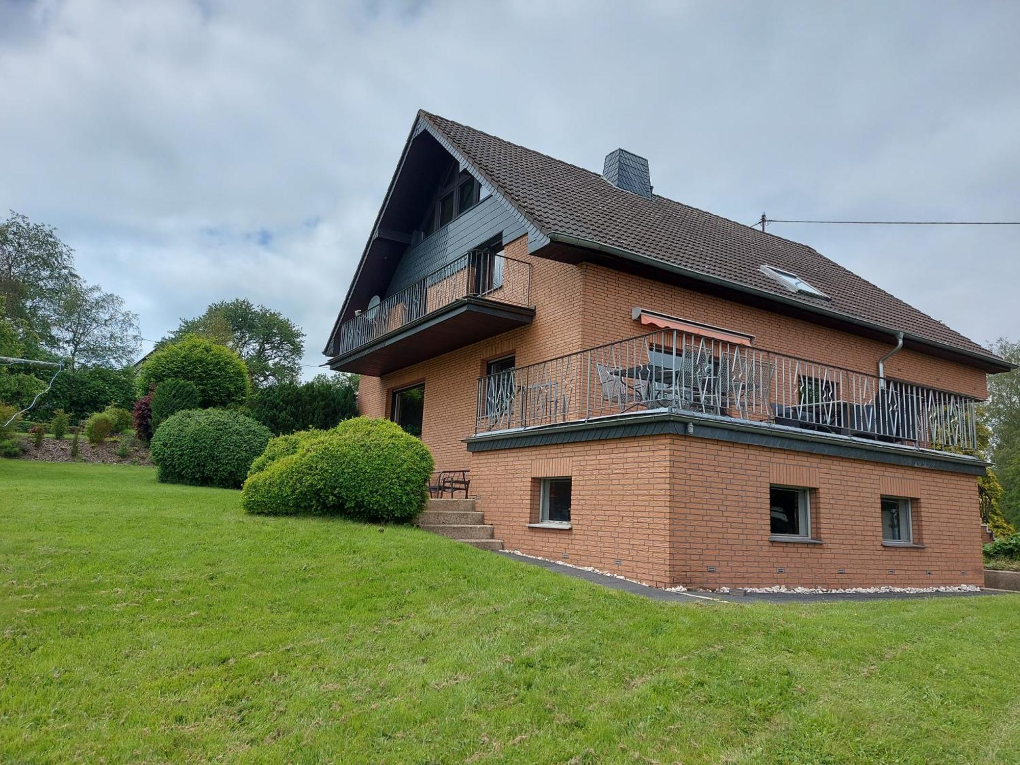 Ferienhaus Hescheld With Private Jacuzzi 헬렌탈 외부 사진