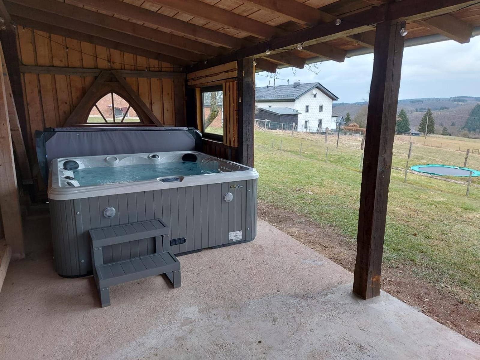 Ferienhaus Hescheld With Private Jacuzzi 헬렌탈 외부 사진